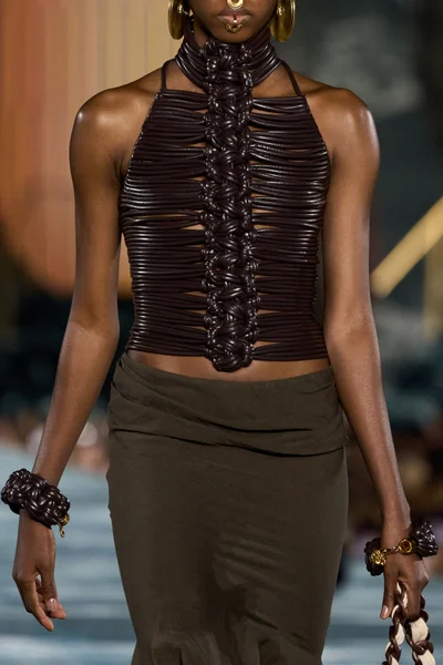 Look 244